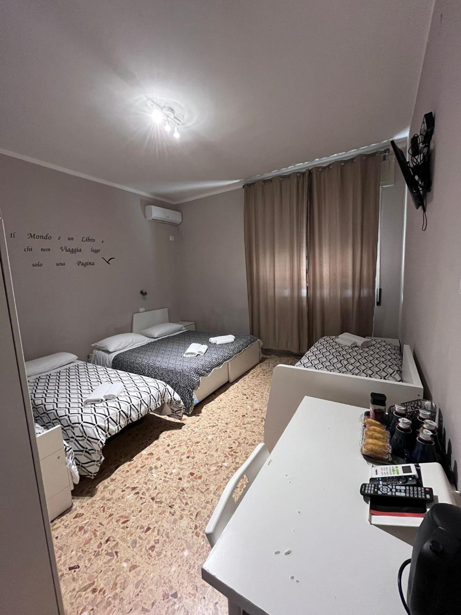 Hotel Via Vai à Pise Extérieur photo